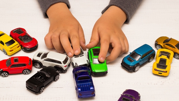 Why Do Toddlers Love Anime Car Stickers For Windows?